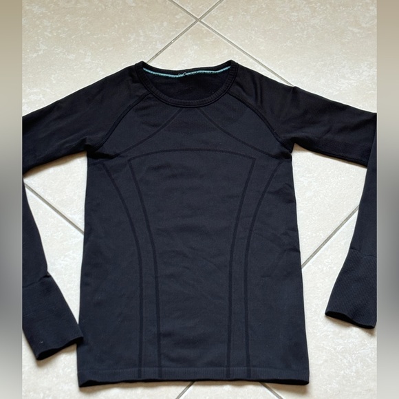Ivivva Other - Plane black iviva shirt kids size 8